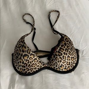 Cheetah print scoopneck bra